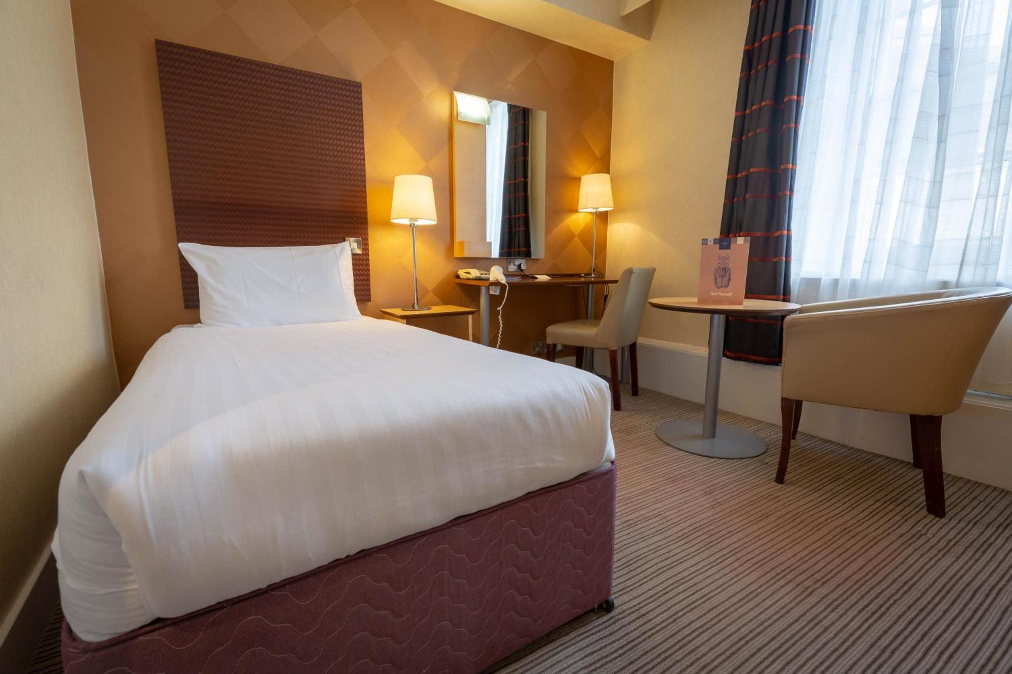 Standard Single Room,1436108296:JPEG