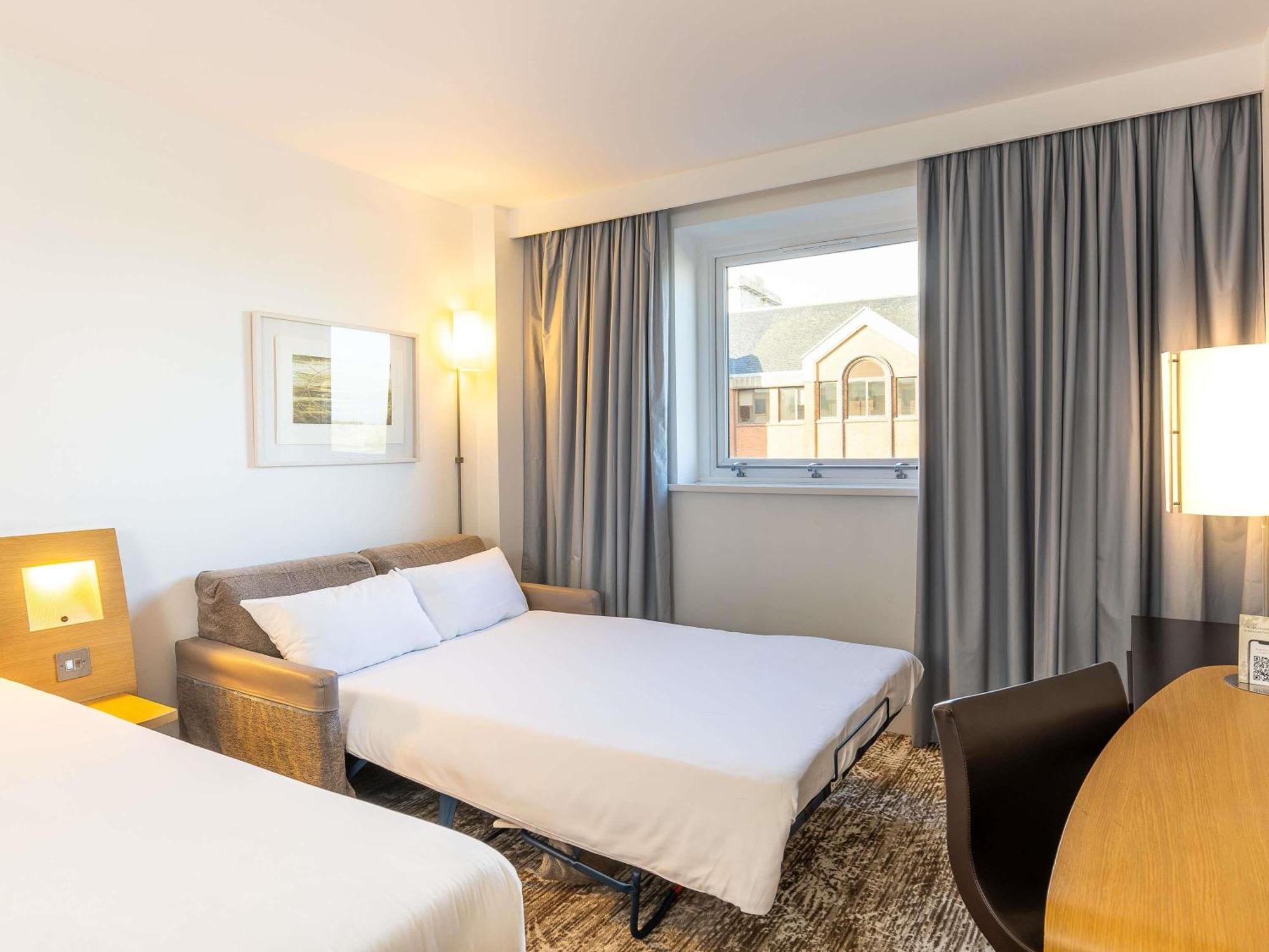 Double Room,1716970723:JPEG