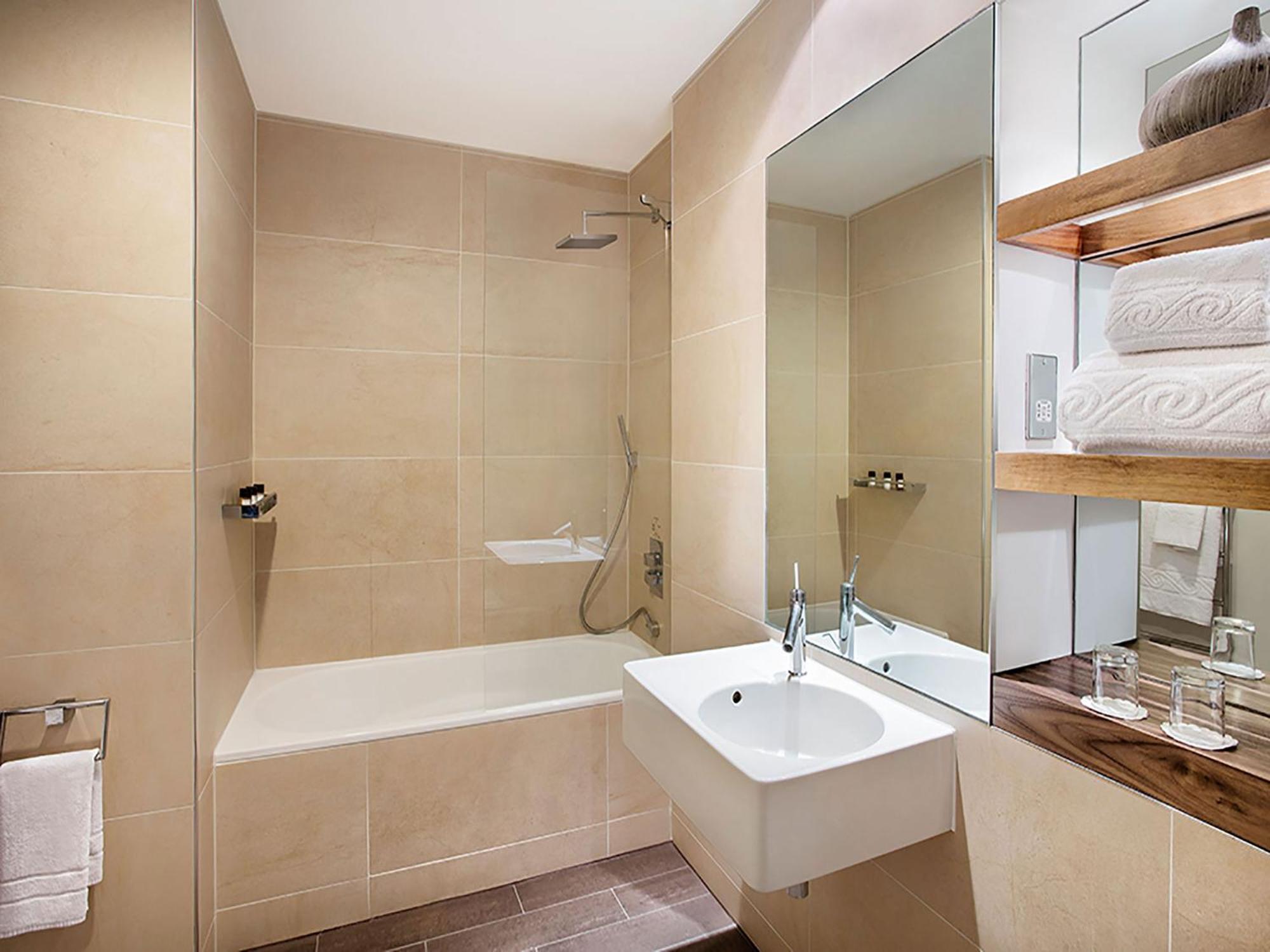 Standard Double Room,297398148:JPEG