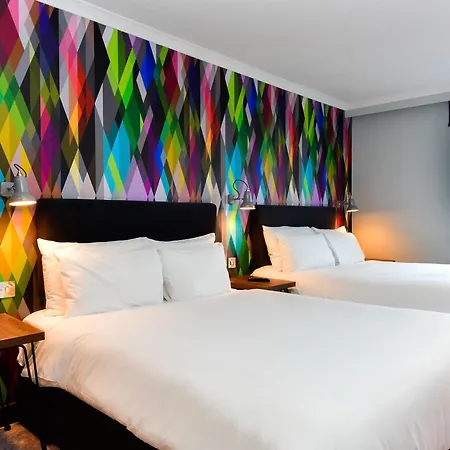 Village Hotel Cardiff-3